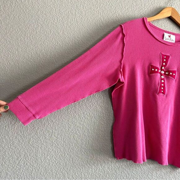 Waffle Knit Shirt Cross Embroidered Chunky Bedazzle Fuchsia Long Sleeve Sz Large - Picture 2 of 7